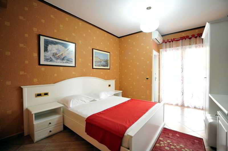 Iliria Internacional Hotel Durrës Exterior foto